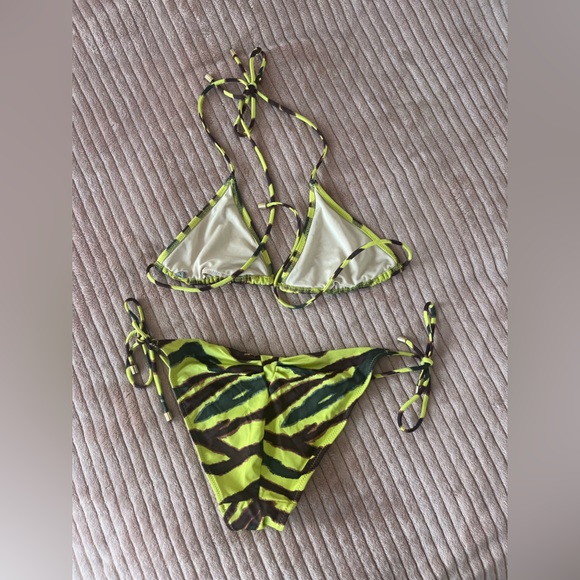 Victoria Secret Triangle Bikini - Picture 2 of 2